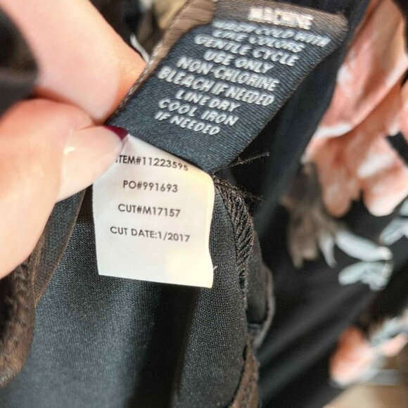 Torrid Size 3 Black Floral Tassel Lace-up Neck Maxi Dress - Picture 16 of 16